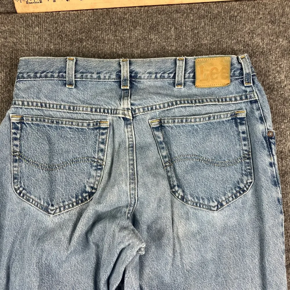 Vintage Lee Mens 34x30 Light Wash Distressed Relaxed Fit Straight Leg‎ Jeans